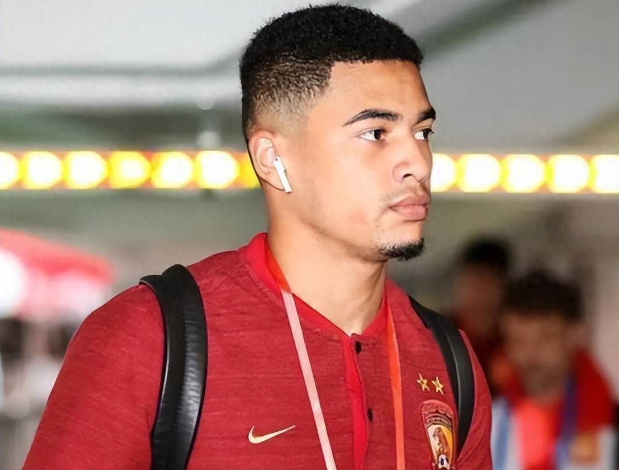 冲刺阶段武汉三镇备战欧篮联；再遭质疑细节曝光；球迷炸锅；赛季目标并未改变的简单介绍